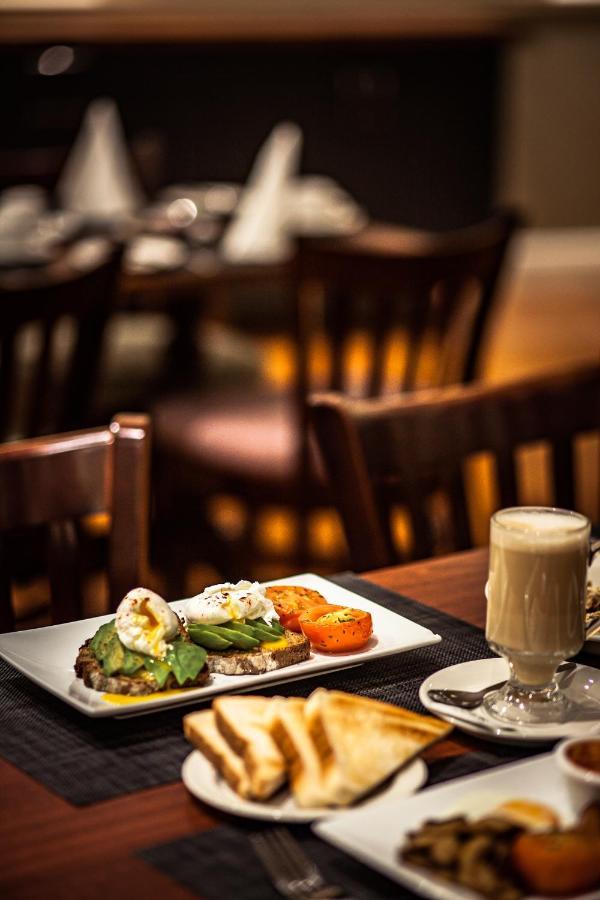 Gullane'S Hotel Ballinasloe Ngoại thất bức ảnh