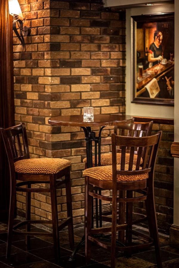 Gullane'S Hotel Ballinasloe Ngoại thất bức ảnh