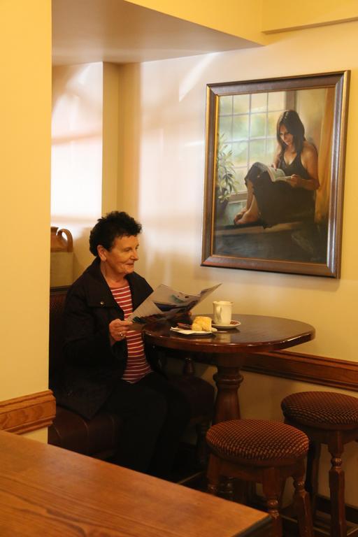 Gullane'S Hotel Ballinasloe Ngoại thất bức ảnh